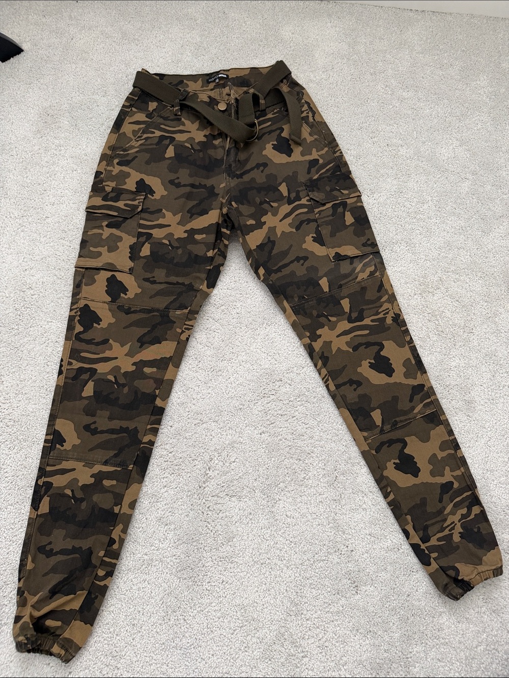 Fashion Nova Women's Camo Cargo Joggers - Olive/Brown